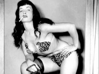 Vintage Usa: Niesamowicie seksowna vintage brunetka w upale