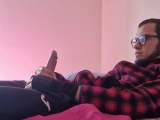 Fitguywithbigdick: Sallayarak orgazm büyük boşalma