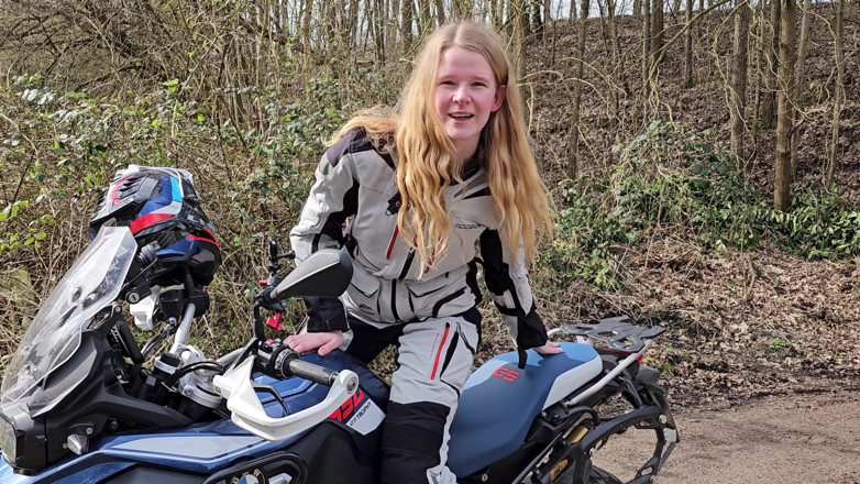 Bikergirl_97: Pierwsze wideo na moim rowerze