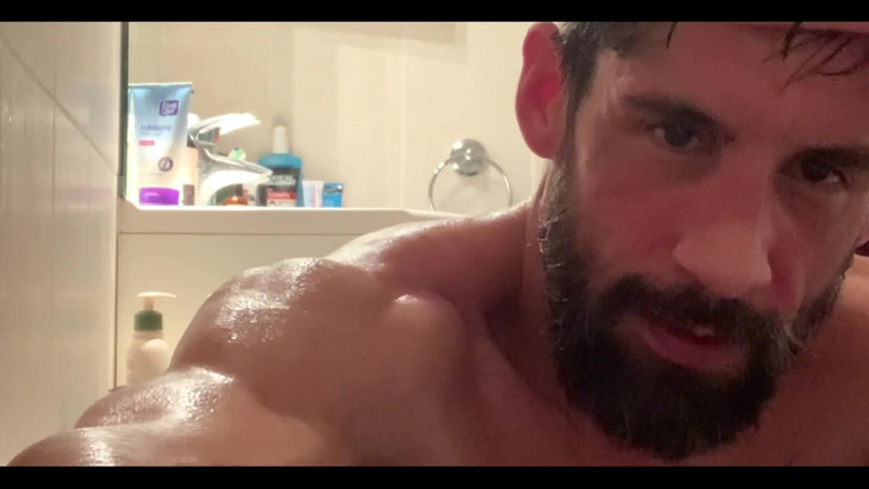 JustinJettXXX: Paja en la bañera