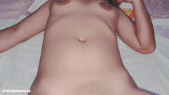 Karinsyantika: Indonéská teenagerka. Šukání sousedova manžela, jehož manželka přijde domů pro Eid