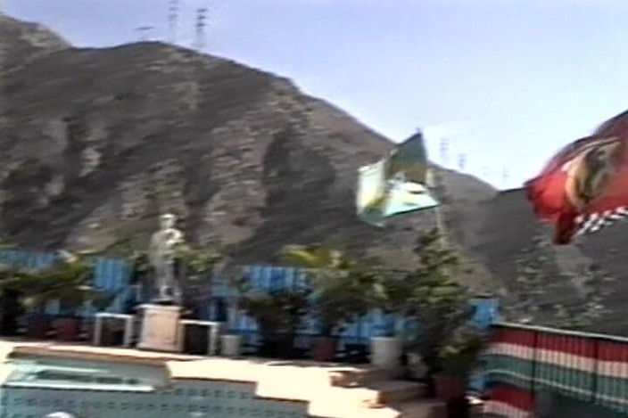 Filles Francaises: 彼女の体を見せるフランス出身のハイアリー黒檀ベイブ