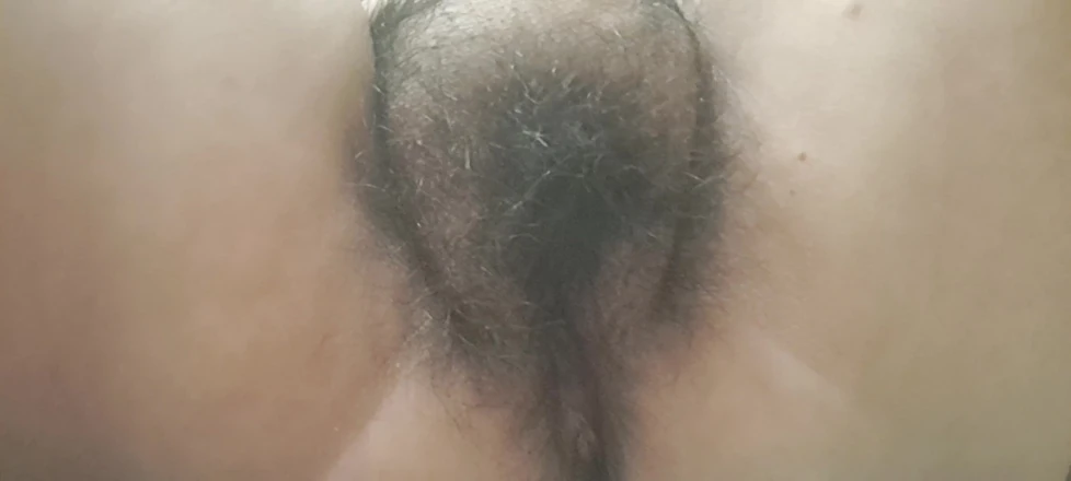 Mommy big hairy pussy: Putting Cream on the Hot Legs