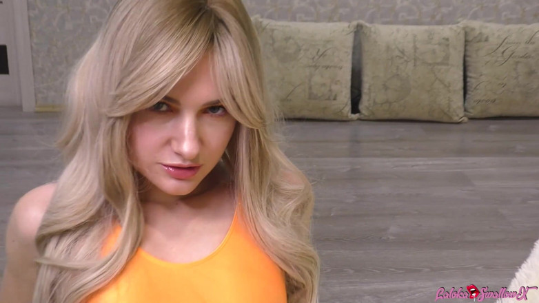 Laloka4you: Sexy girlfriend gloved jerk off dick and footjob before bedtime -...