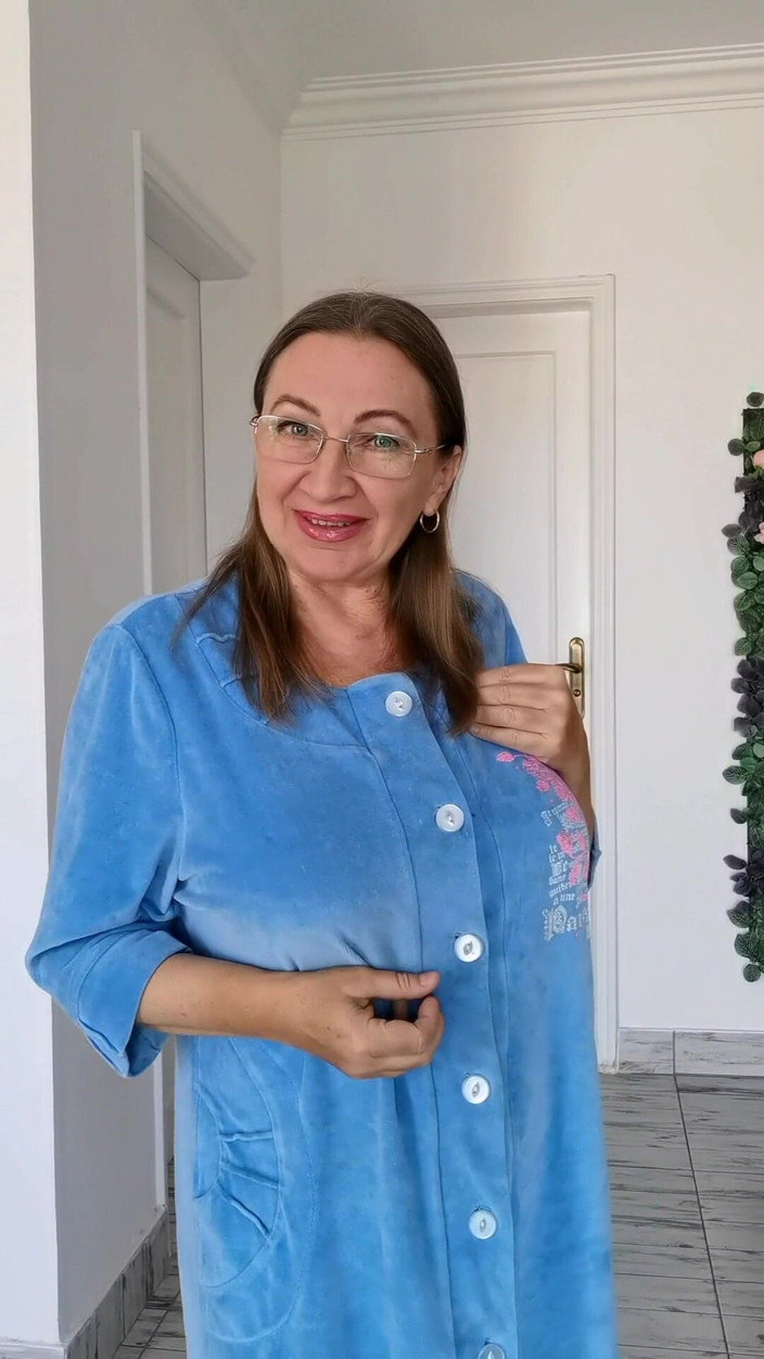 MariaOld: La nonna tettona seduce il figliastro. Ruolo.