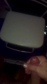 Kinkkire Shoots Big Load Onto White Chair