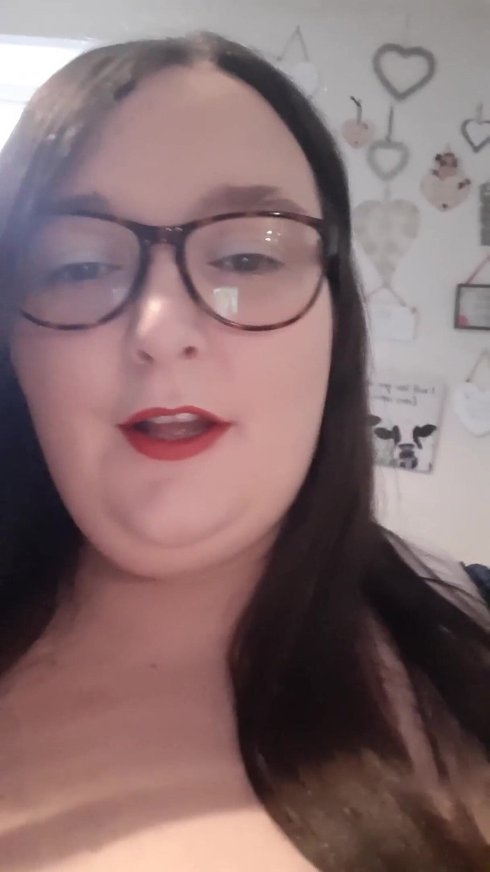 SSBBWLadyBrads: NOV váha v roce 2022 hit nebo miss