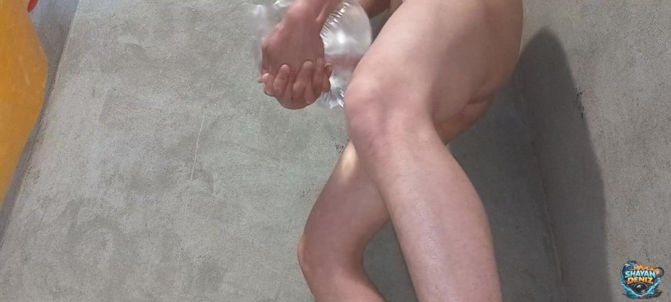 shahindeniz500: Esta vez apreté mi juguete hecho a mano lo más...