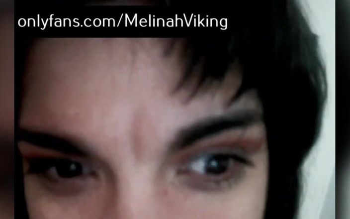 Melinah Viking: Camshow nahaufnahme