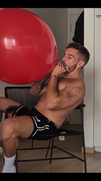 I Love Playing with Balloons