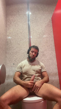 Jerking off in the Airport