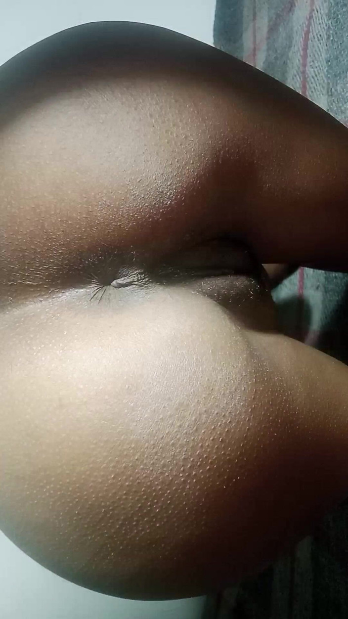 Xkajal581: Pooja la bhabhi se fait servir une seule pipe