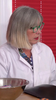 Pielęgniarka Tilly spotyka pielęgniarkę analną