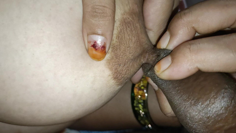 Catchybusty: Desi Ncr Bhabhi 私にプライベートで非常に激しくセックスしてほしい