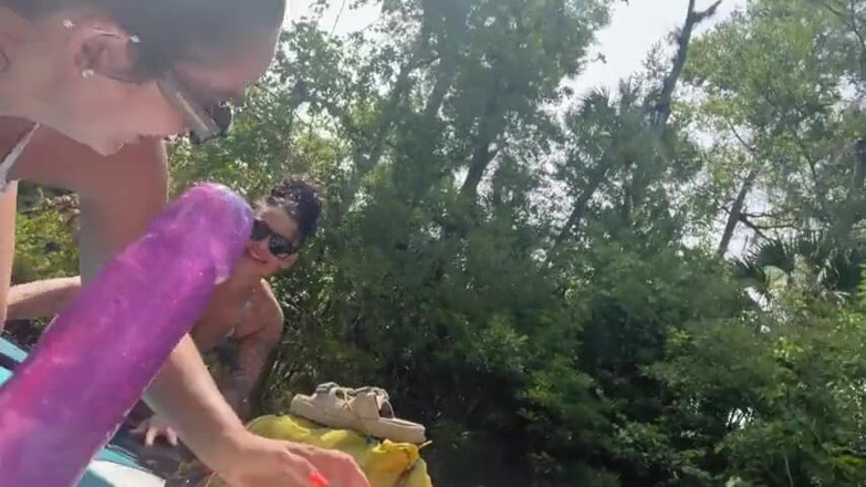Evelin Stone: Sneaky in the Springs with Kiki Sweaty Car Sex