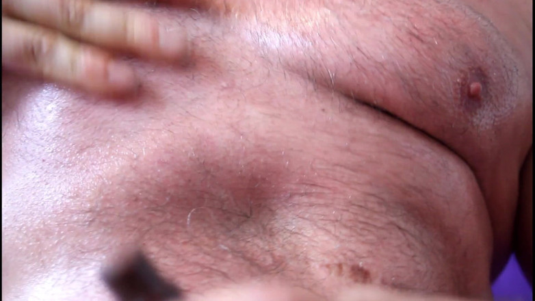 Gaybear1966: ゲイクマパパ塊筋肉クマのトレーニングとマッサージ。映画筋肉ゲイ毛むくじゃらのボディービルダー