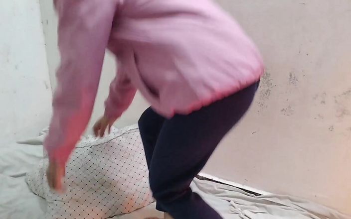 DimpledRecoil3: Capra tore si tante seksi india dientot habis-habisan sampai mengerang...