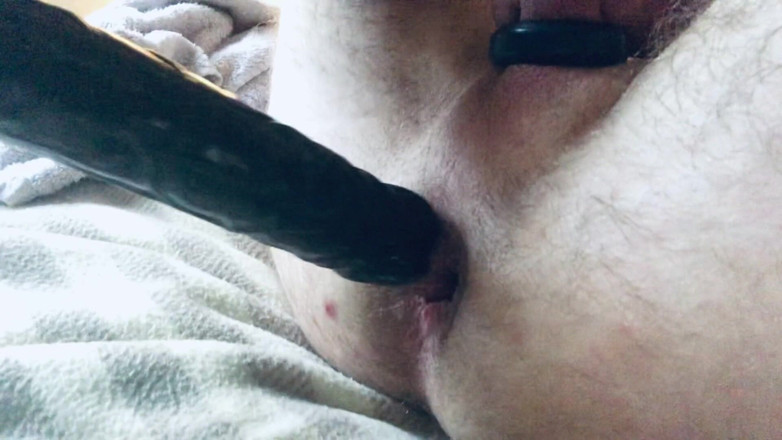 Homemade gay assplay: Mijn kont dildoen