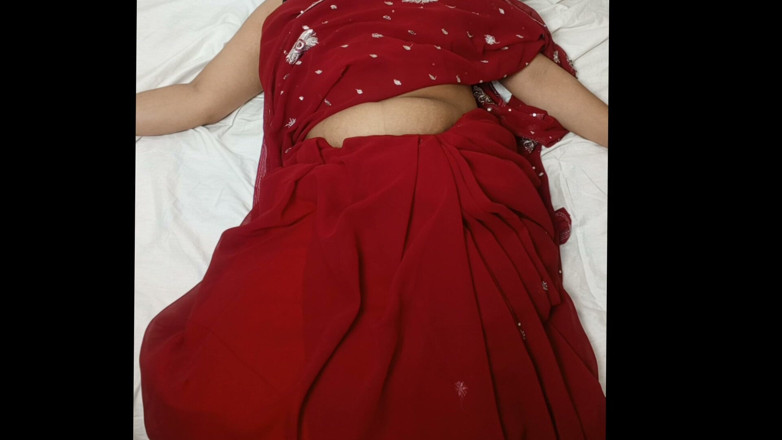 Nadiyabd: Couple Sex Red Saree - Beautiful Indian Desi Girl