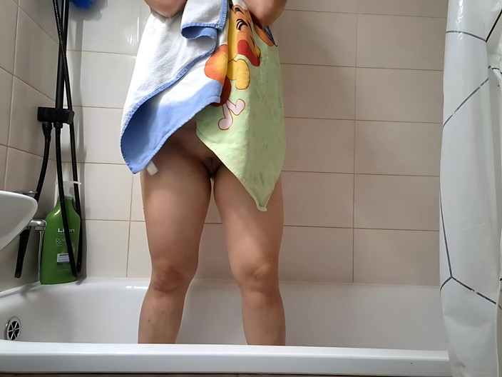 czruz: Tsjechische natuurlijke grote borsten in de douche