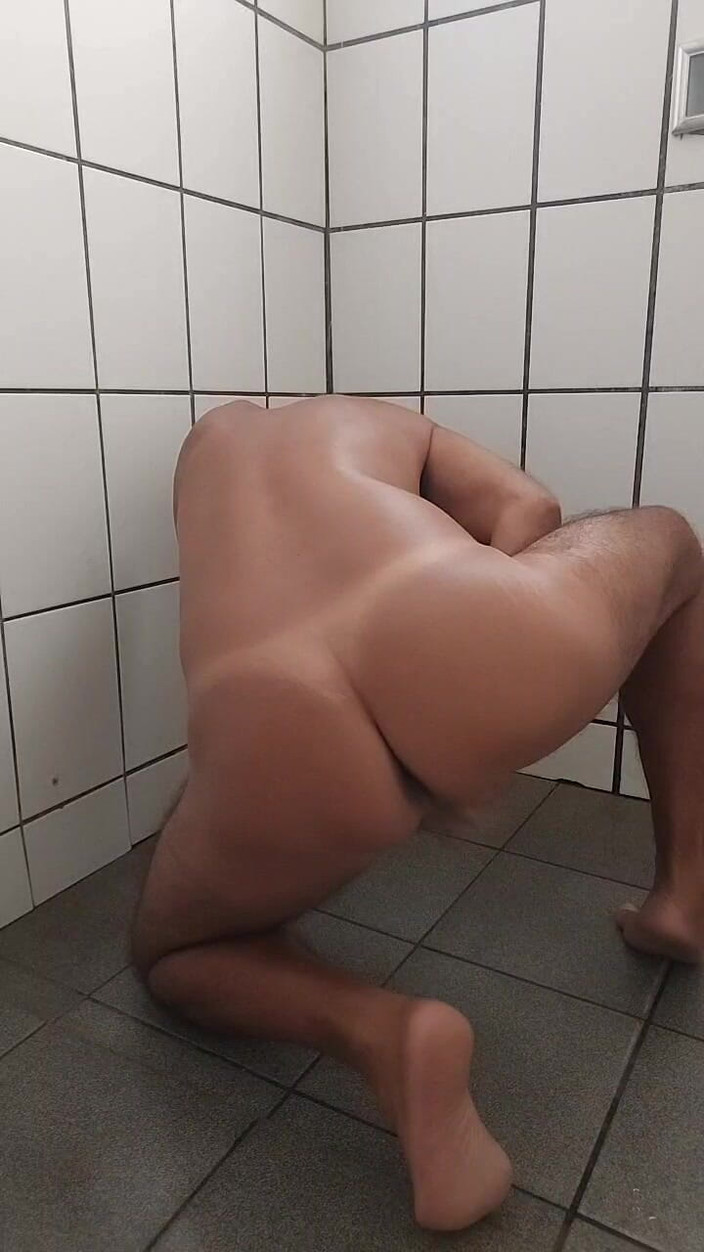 Ladysilvas: Ladysilva banyoda çok ateşli çıplak