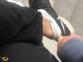 Manly foot: 私の綿の靴下を祝福してください - 病院への訪問 - 乾燥した冬の足には潤滑剤が必要でした - マンリーフット