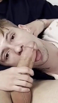 Deepthroat Twink Cumshot Vom Blowjob