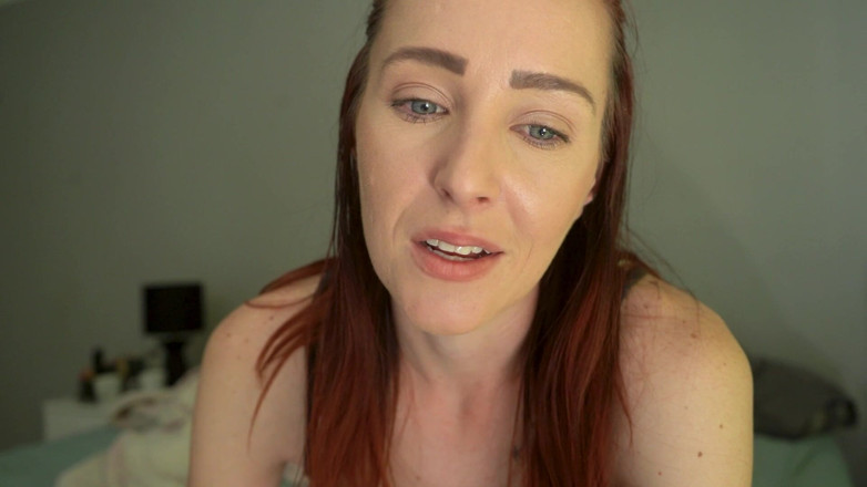 Alicia Robertz: Smoking Menthol 120s