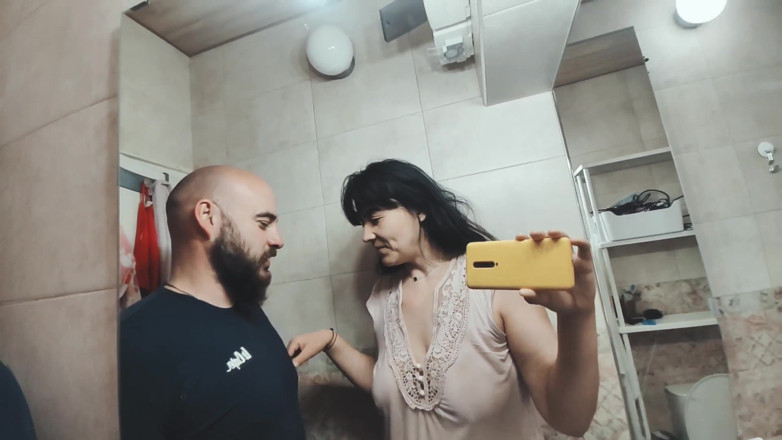 Hairy Homemade Amateur Orgasms: Pissing in husband's mouth - humiliation fetish
