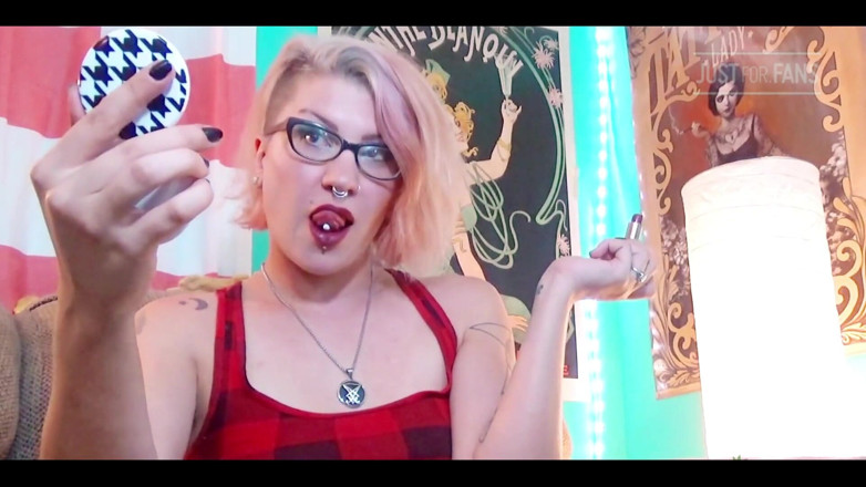 FondaDix: Deep Red Lips