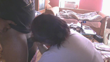 Jaw jackers: 吮吸和