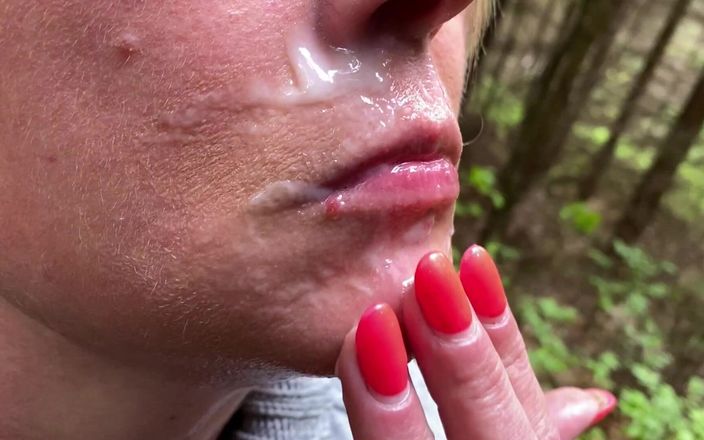 Aqua Pola: Muie la locul de muncă și fumat două țigări