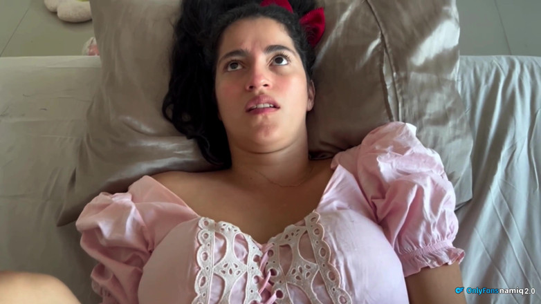 NamiQsein: My Stepfather's Stepdaughter Comes to Ask Me Strange Things