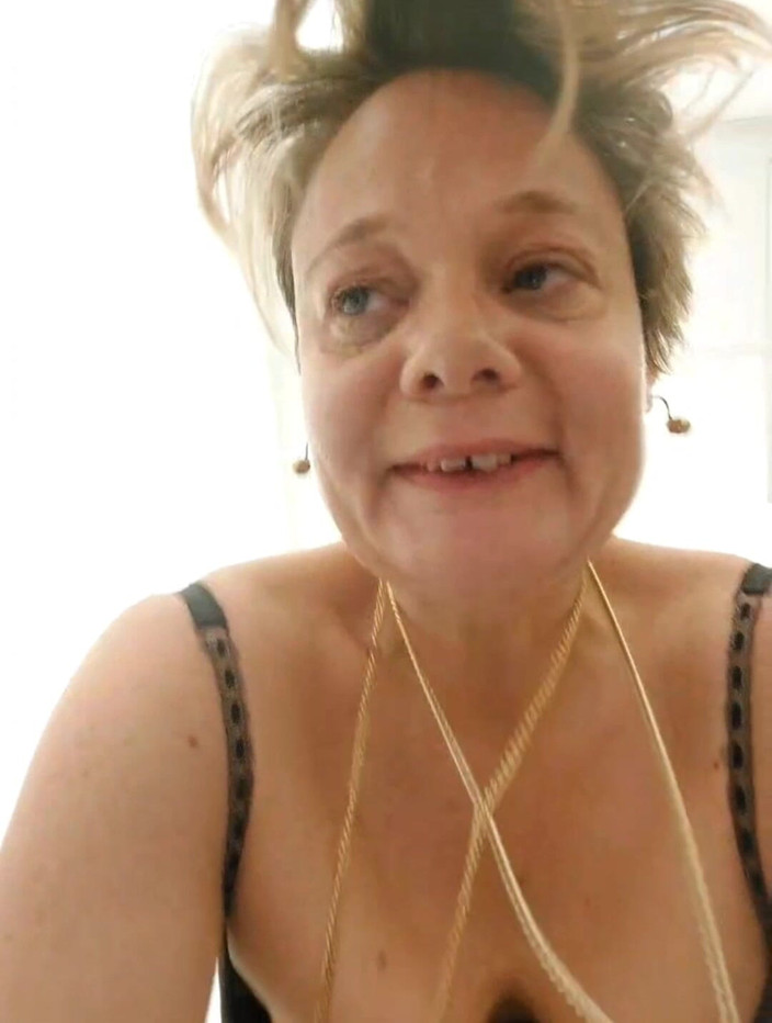 Sofy13: Sesso Delirium in Bagno Al Lavoro Dove Volevo Giocare Con...
