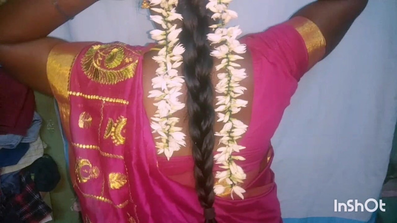 Desi Sathiya: Bà nội trợ tamil saree mông to đụ trong làng