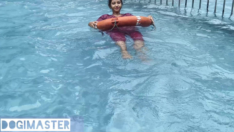 Dogimaster: Desi indisches mädchen genießt im Hilton Goa resort- Dogimaster