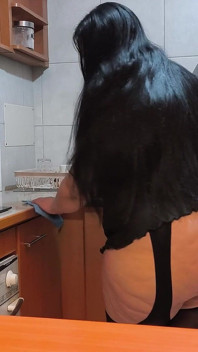 Aventurile unei mame vitrege care călătoresc, Numai pentru fanii Slow Motion