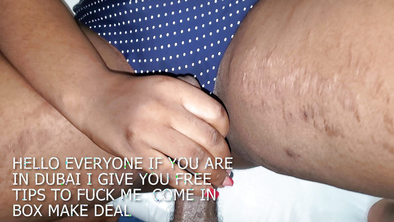 QUEENLYSSA: Duba'da rastgele bir adamla tanışıyorum ve amımı çok sikiyor