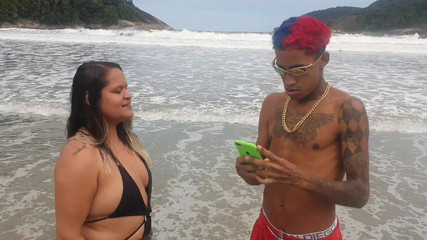 Paty Bumbum: Ünlü oyuncak aktör beni ahşap kulübeye götürdü ve ahşabı ağzıma...