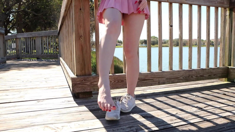 Feet On Demand: Kay Glow Feet JOI