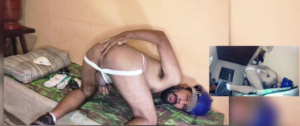 Stink HairyMale: Pulsando ese agujero