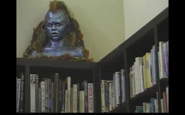 Vintage megastore: İki güzel sarışın lezbiyen orta yaşlı seksi kadın büyük takma...