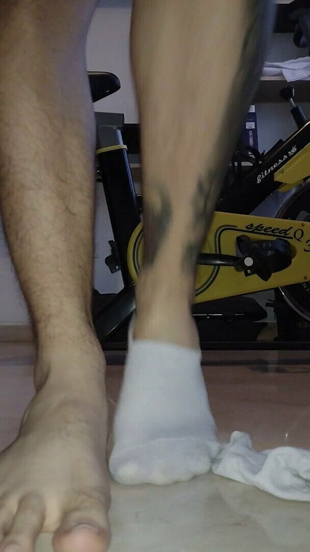 Tomas Styl: 그는 양말을 신은 운동을 한다(예배를 위해 큰 발)