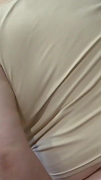 Stříkání do tchyně pusy po vyhonění ptáka v kuchyni