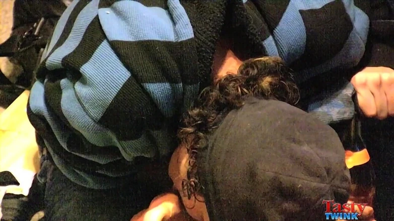 Tasty Twink: Пальцы ног