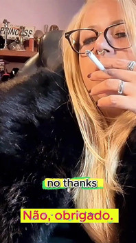 Psychotické kouření řetězu kouření venku při úpravě videí BBW MILF kouření vlog