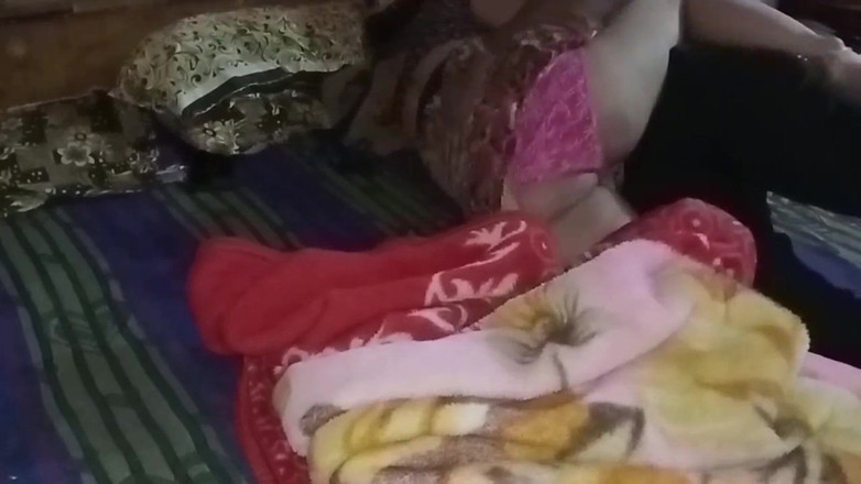 Village studio: मेरा सौतेला भाई मुझे फिल्में देखने के लिए आमंत्रित करता है और मेरा अंत होता है
