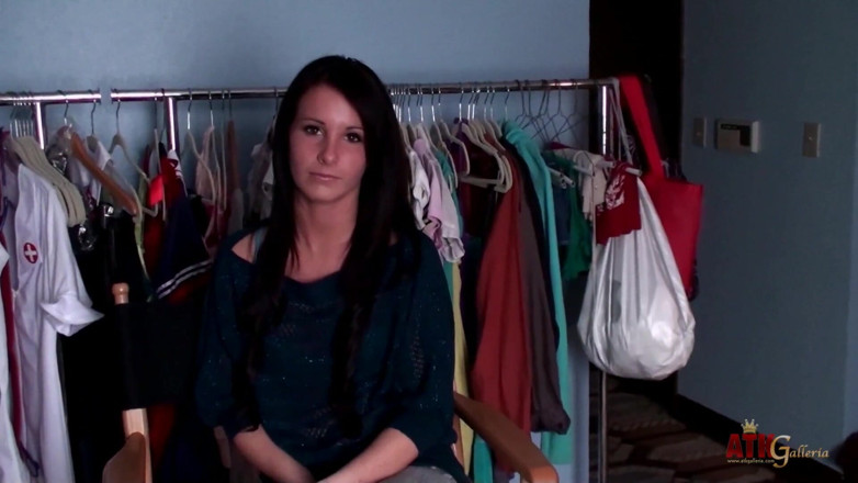 ATKIngdom Fans: Tiffany Thomson intervju