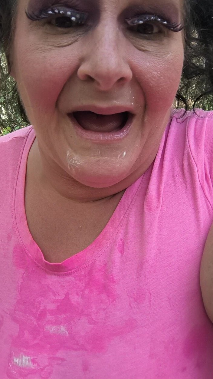 HerculesnVENUS: Mechaniker arbeiten an ihrem auto, sie isst sein sperma wie...