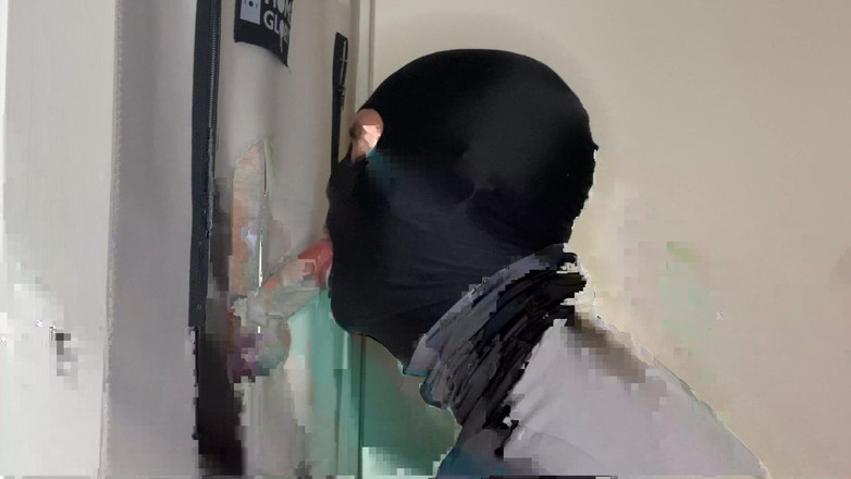 gaynaughtywelsh: Anon kijkgat neukt kont en keel